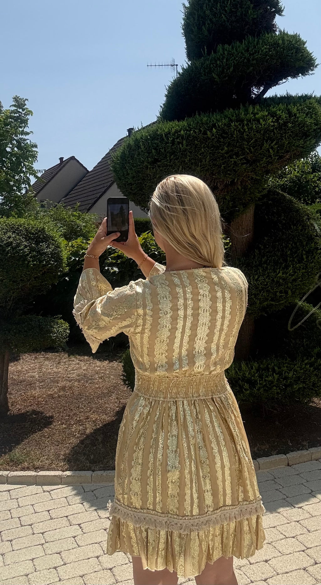 Robe Rose