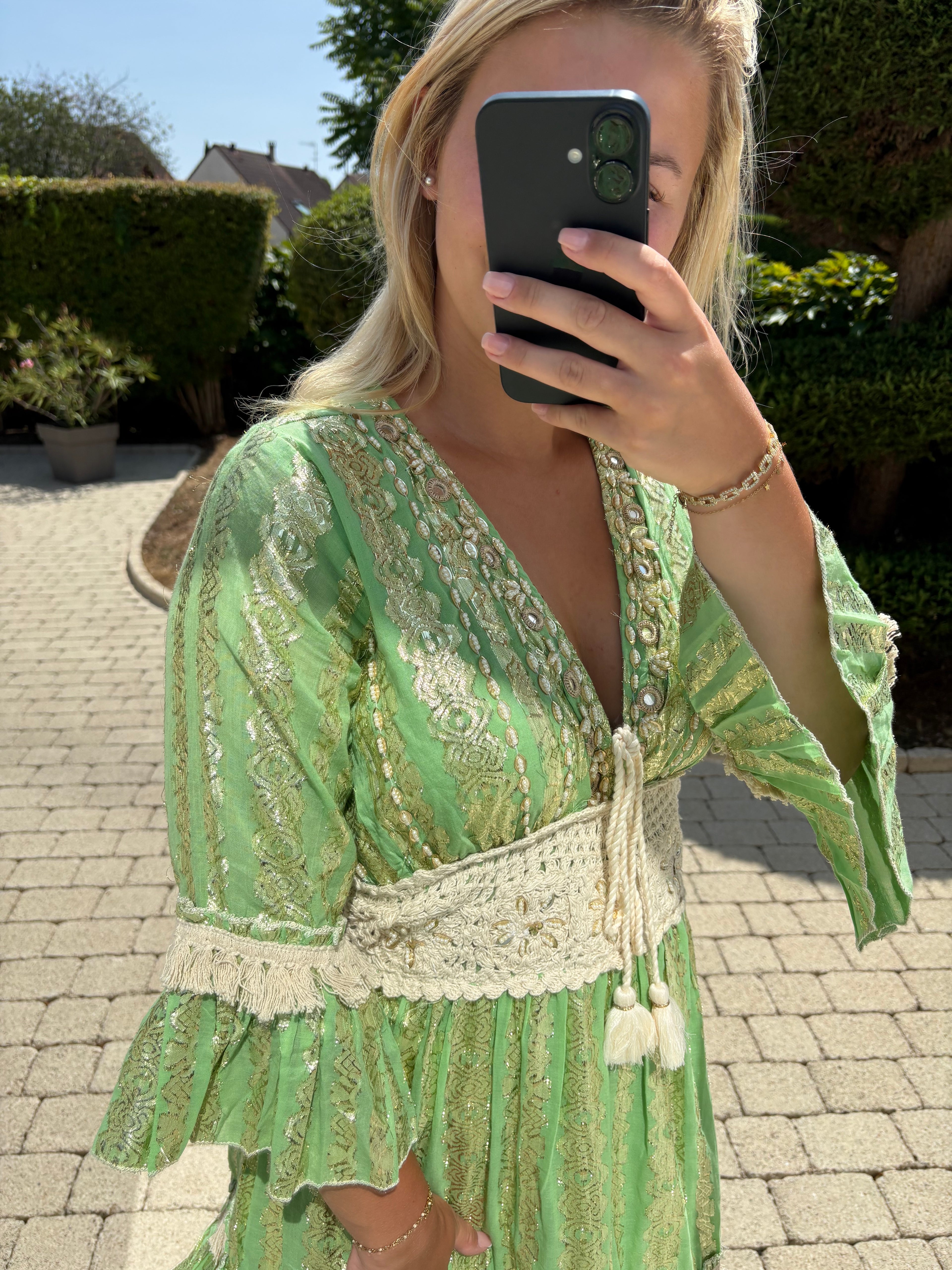 Robe Rose