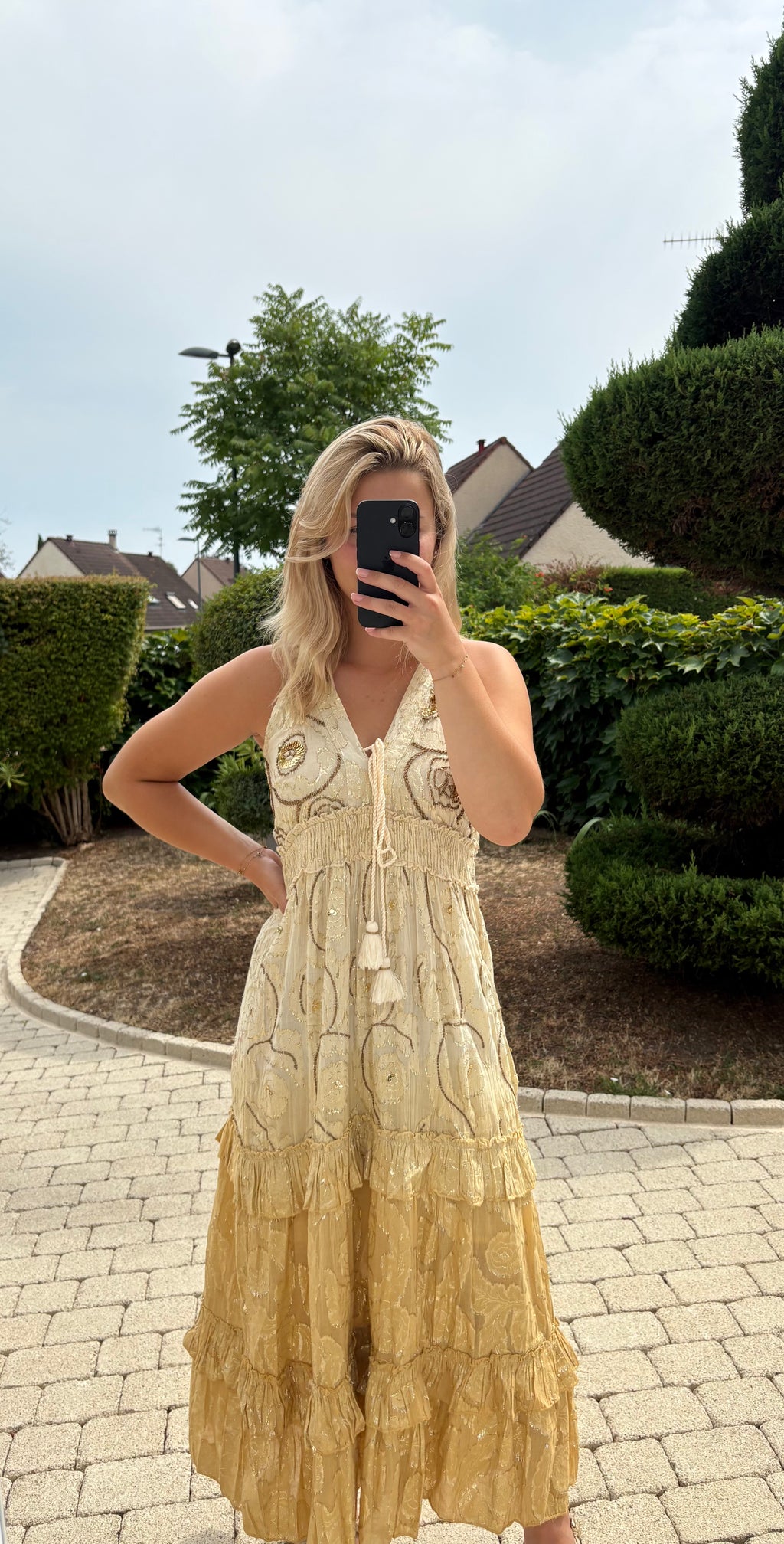 Robe Lily